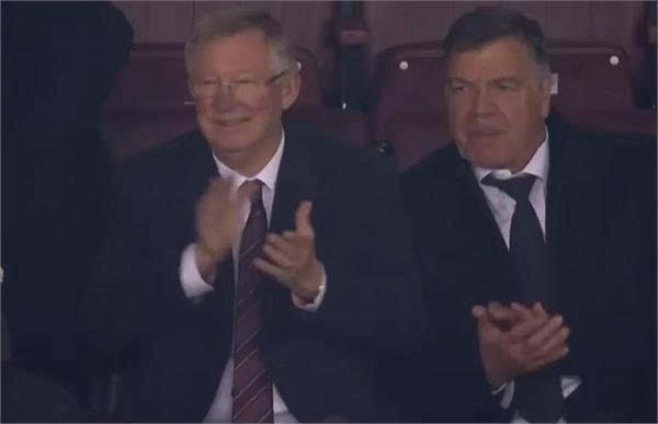 范佩西是红魔名宿还是枪手名宿？球迷怎么看的？范佩西本人呢？