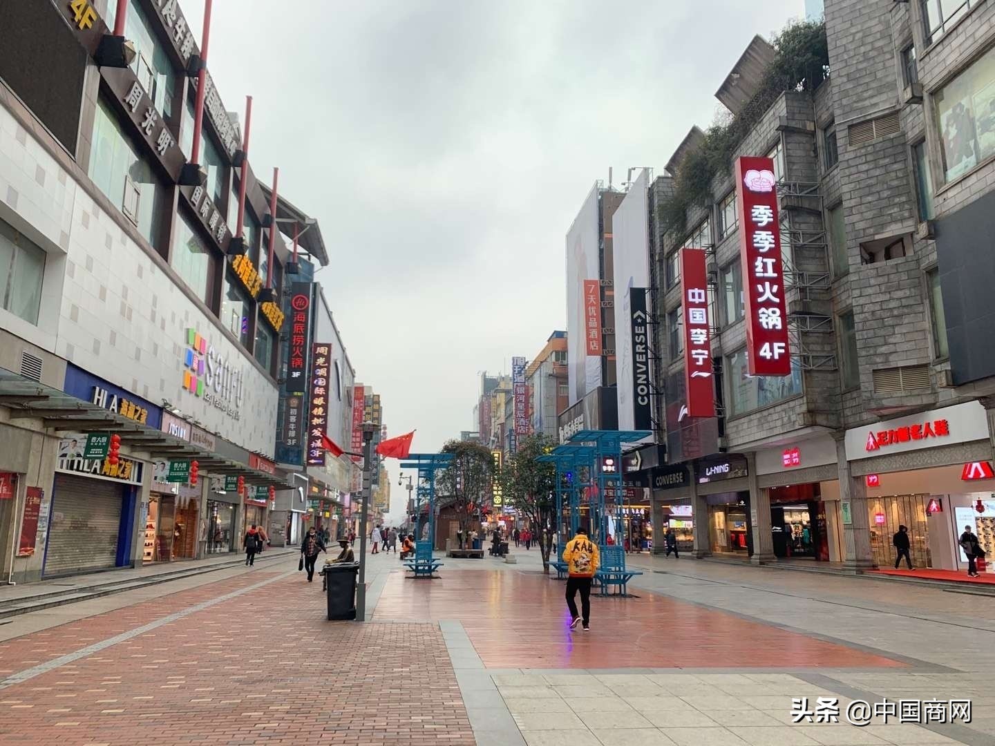 璐墿涓績涓诲姩闄嶇,璐墿涓績闄嶇