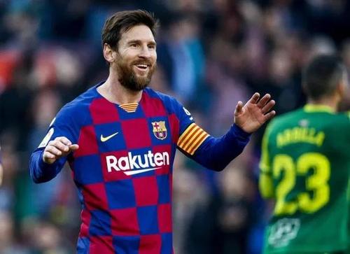 现在的梅西在足球界的地位,梅西在足球史上的地位如何