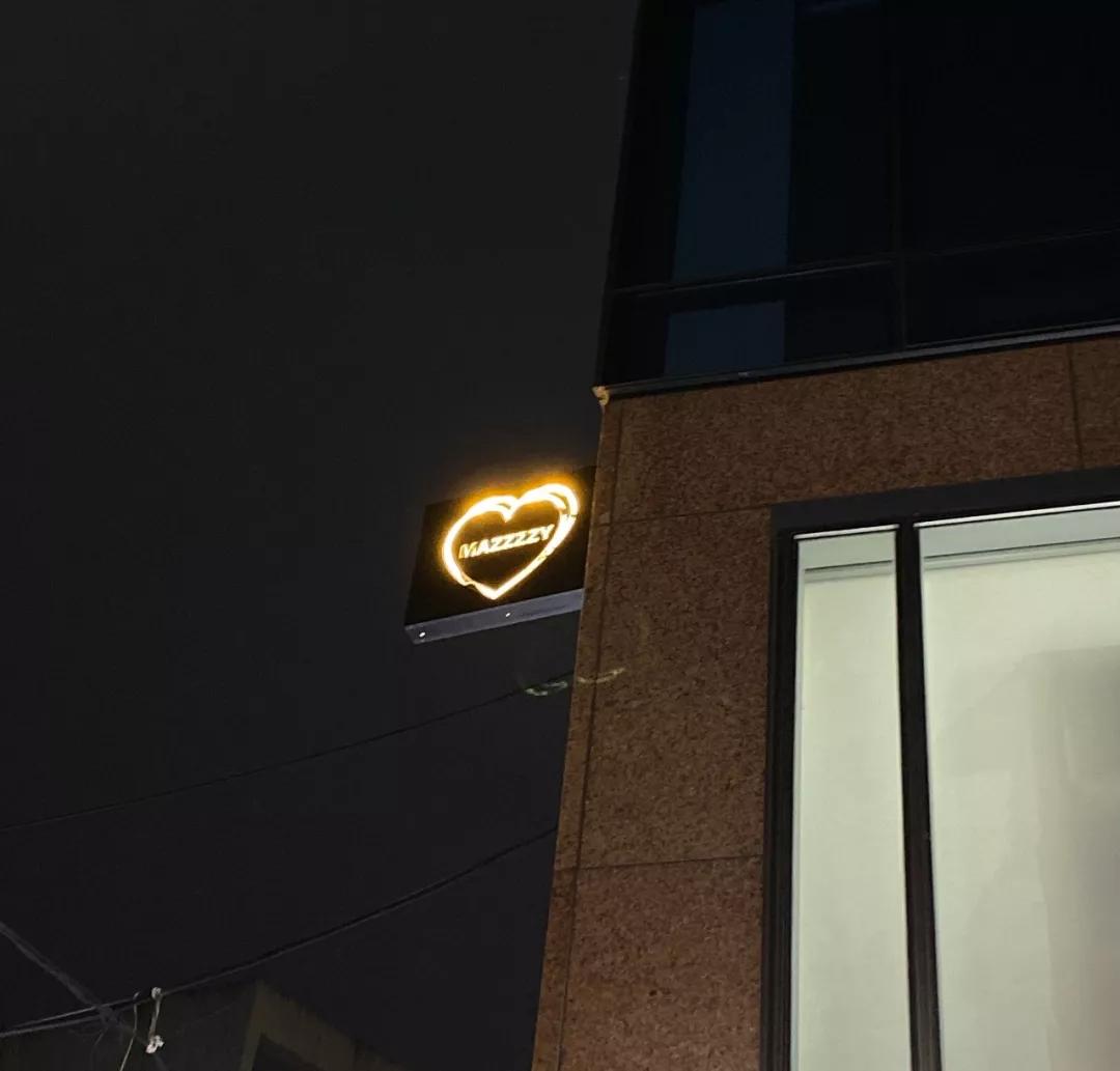 欧阳娜娜ins,欧阳娜娜和jennie的合体网红