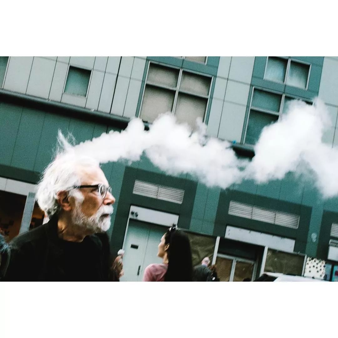 街上看见的老爷爷,街头拍到老大爷