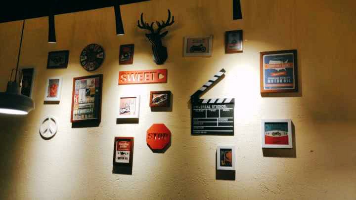 夜幕升起思北路口，285蚝味馆撸个串喝个酒聊个天！