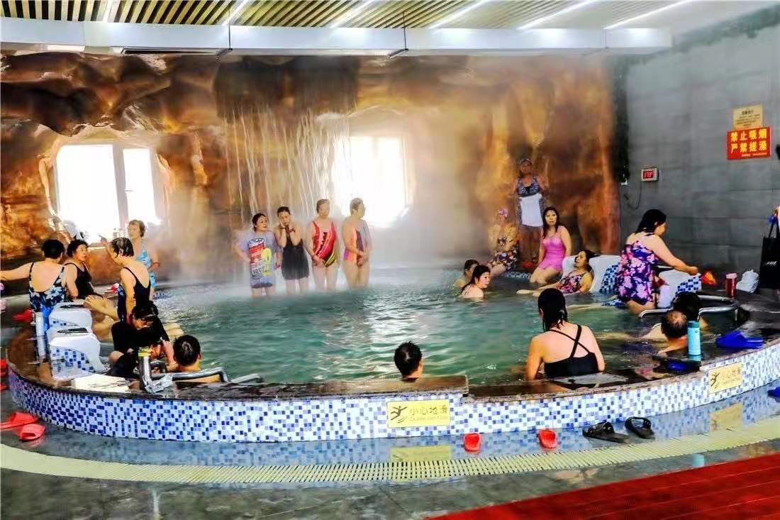 洛阳梦桃源2号会议厅,洛阳梦桃源度假村附近酒店