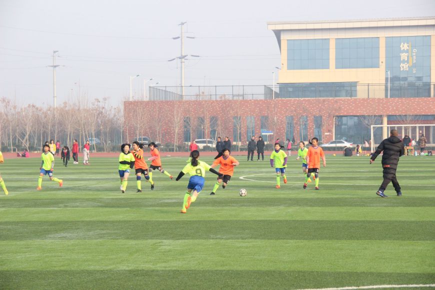 兰陵县足球队,兰陵中心小学足球比赛