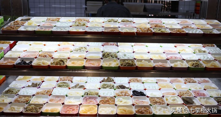 自助海鲜火锅店经营技巧,开自助火锅店的成本有哪些