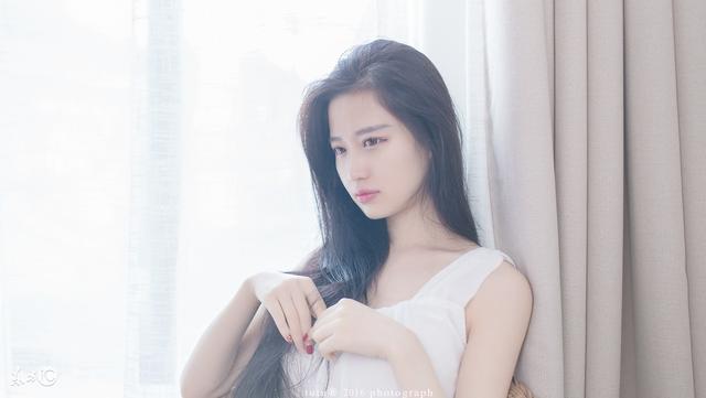 小说：宴会现场女教员喝汤后腹痛，某专家竟然说这汤没问题