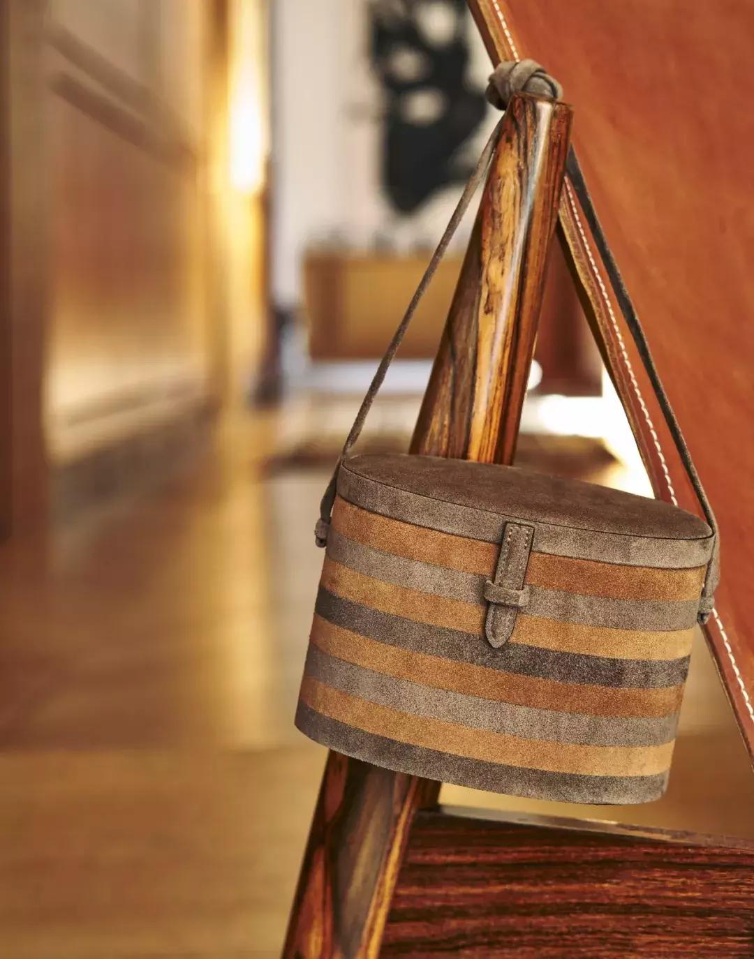 1000左右的包包品牌推荐,1000块钱能买什么大牌的包