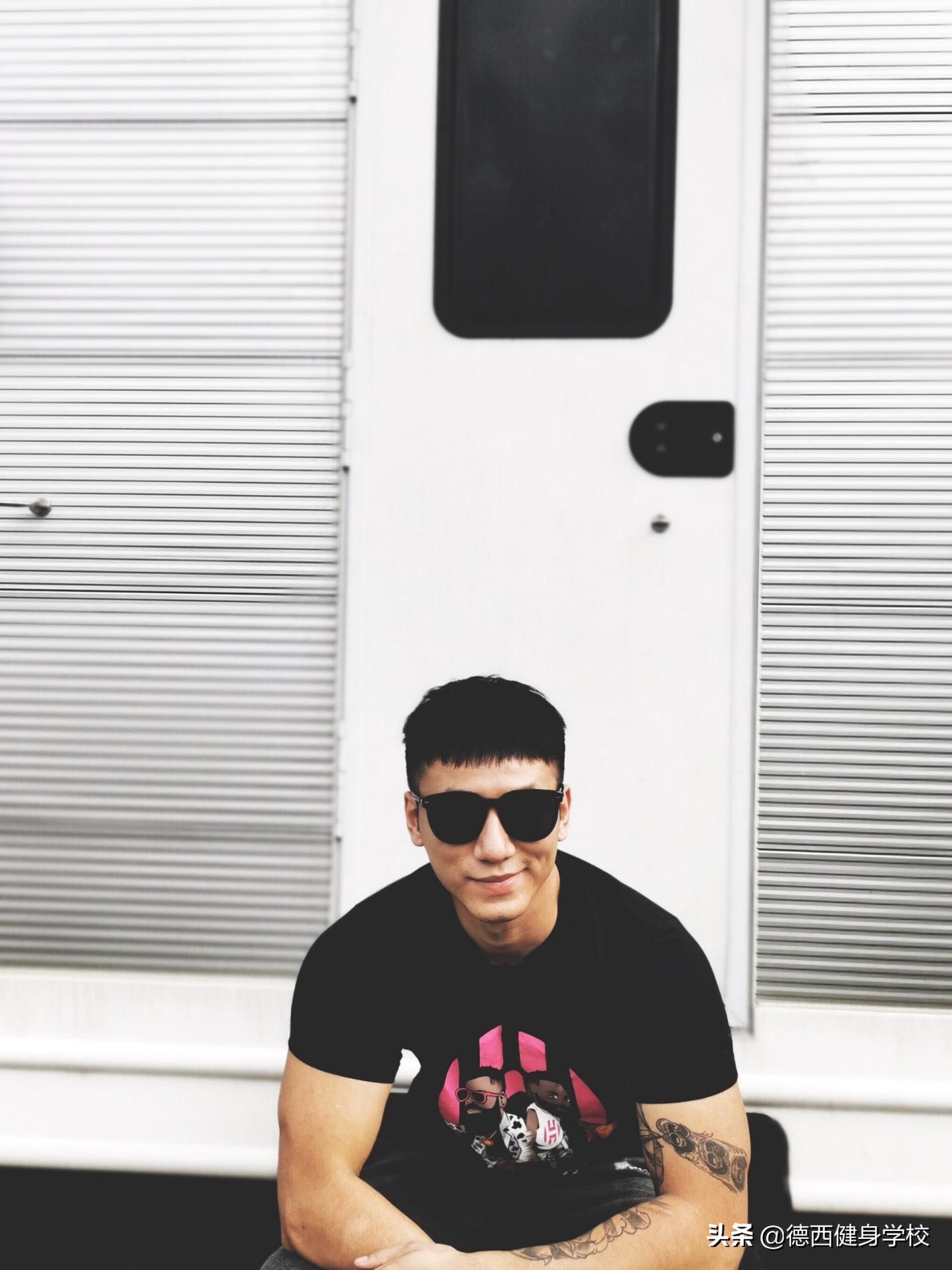 辞去高薪工作健身,辞掉工作去健身房