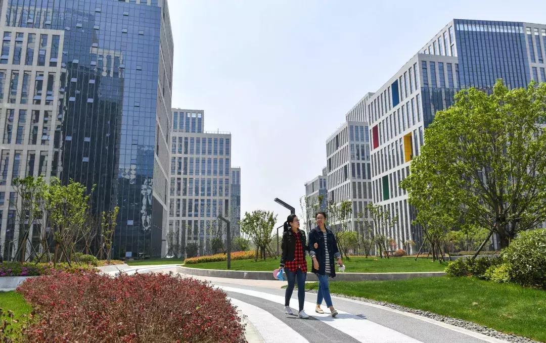 雨花台是雨花区吗,雨花台是中山陵吗