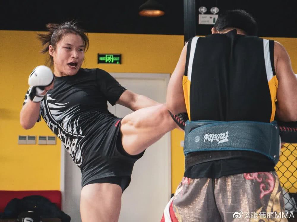 张伟丽为什么赢一次就冠军了,张伟丽为什么这么快能打冠军