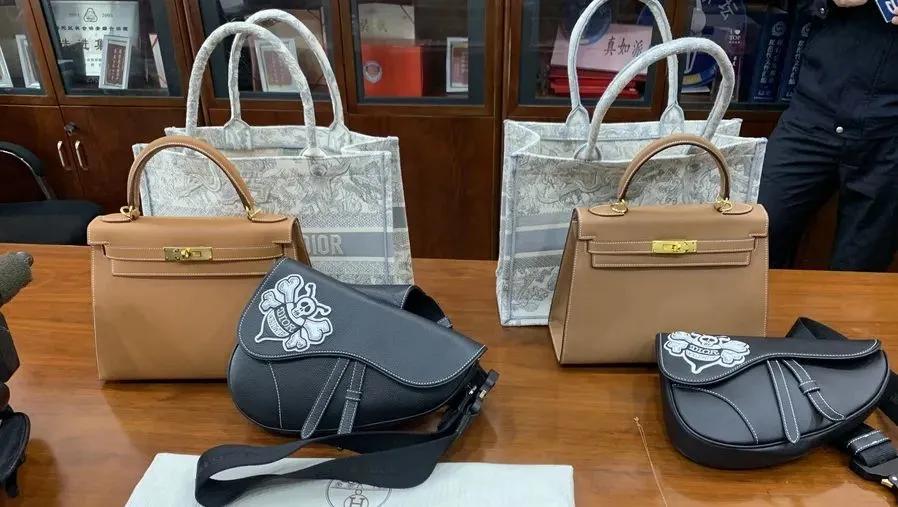 家中11个名牌包变赝品,家中11个名牌包变赝品竟是他干的