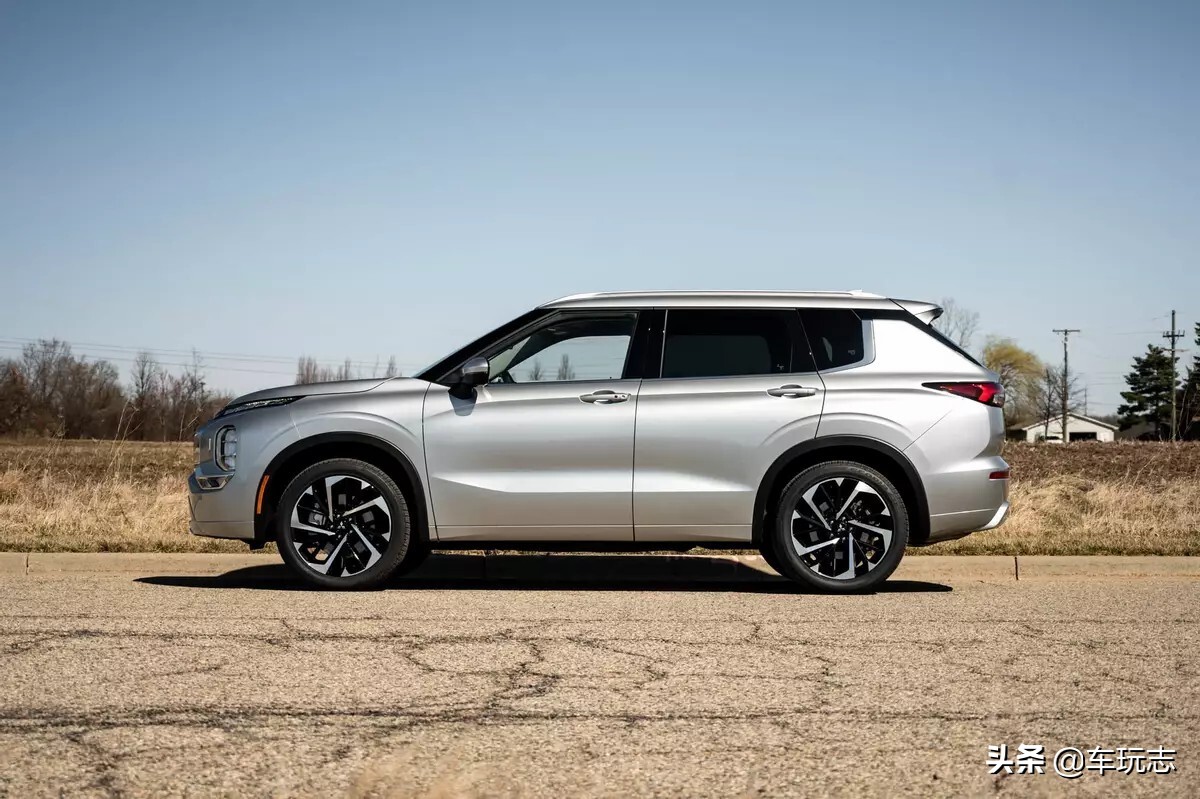 2021款三菱欧蓝德改款后,2020款三菱欧蓝德有哪些改变