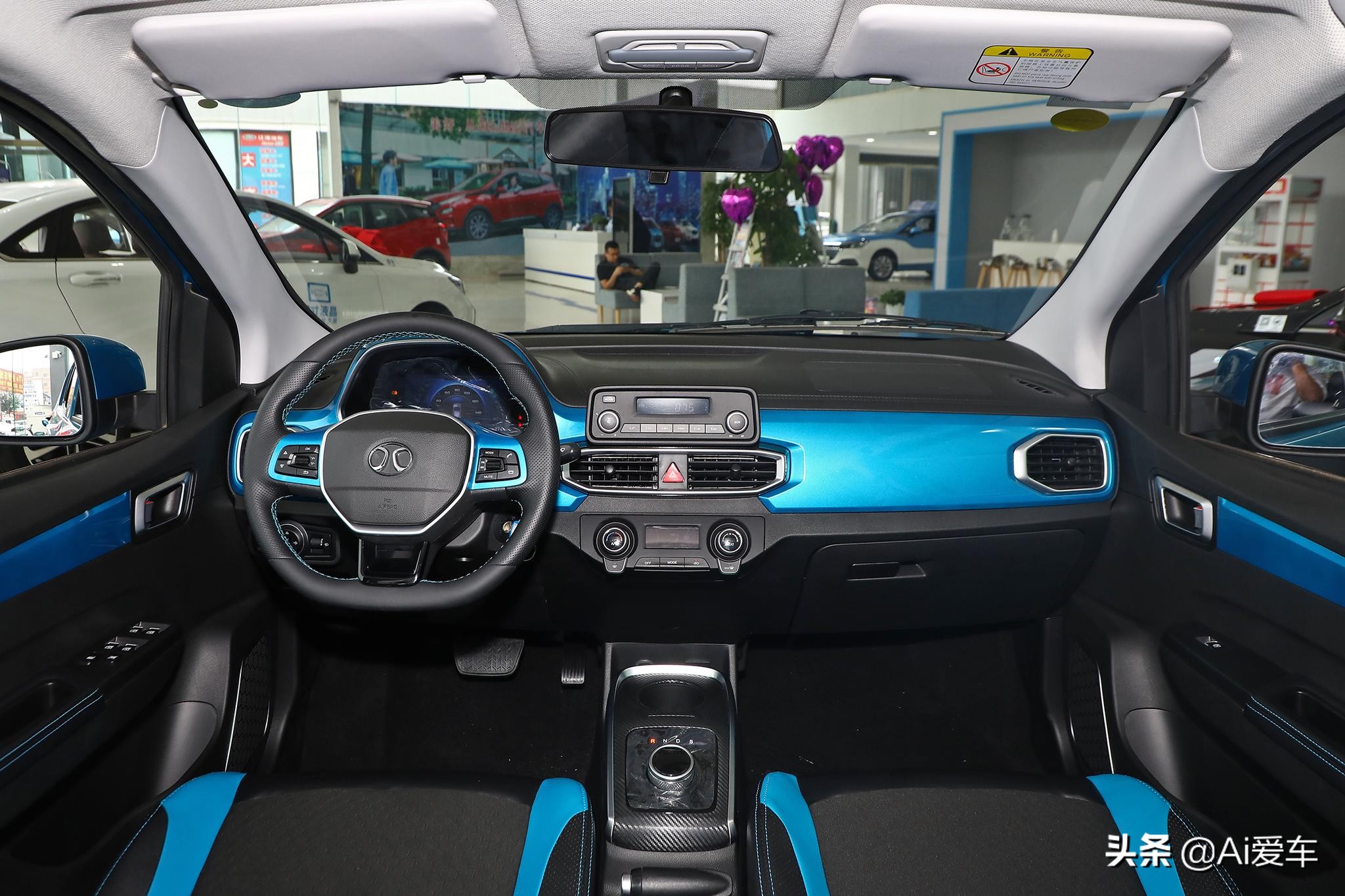 便宜省油电动汽车续航里程长,便宜好养的代步车