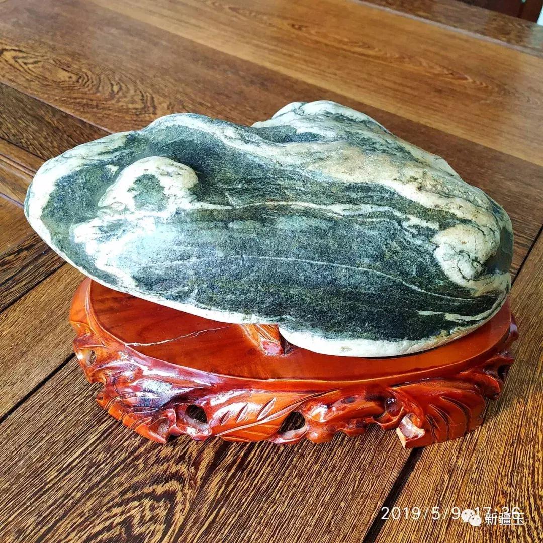 疆北奇石,正宗新疆奇石图片