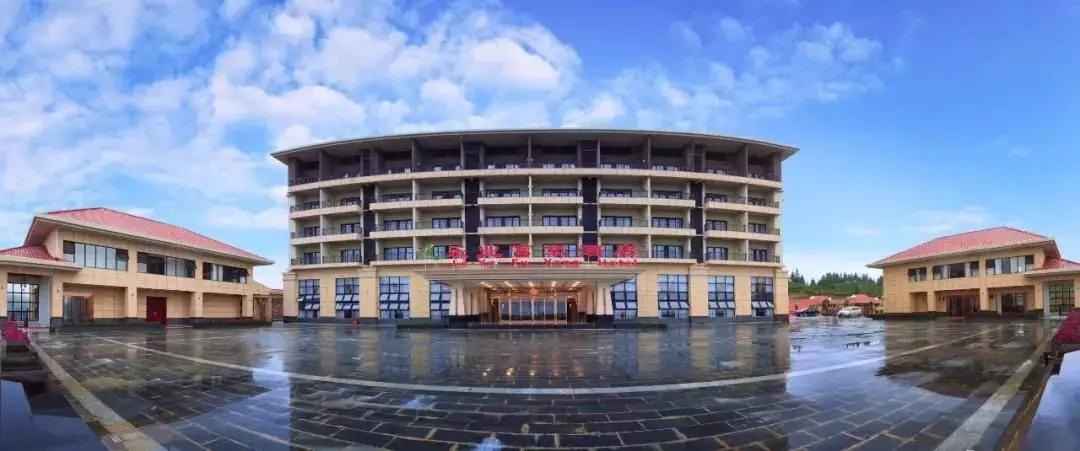 百色凌云玻璃桥旅游景区,百色玻璃桥景区