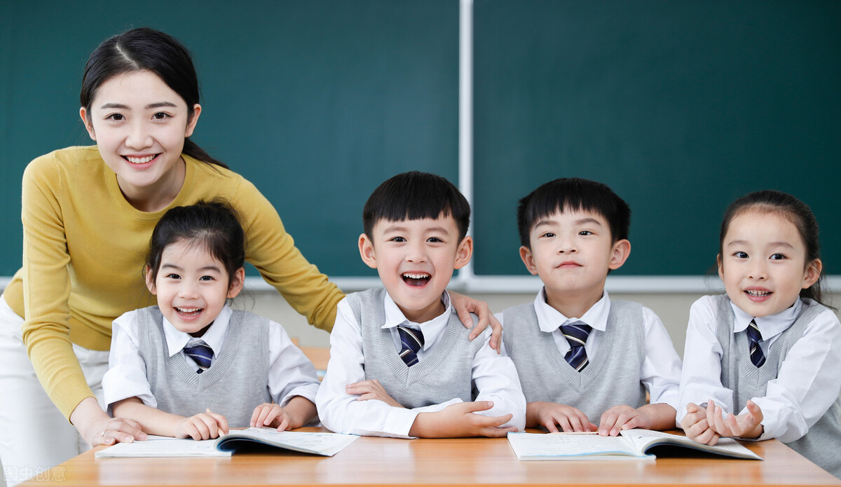 上课讲小话的学生怎么处理,老师说上课讲小话怎么回应