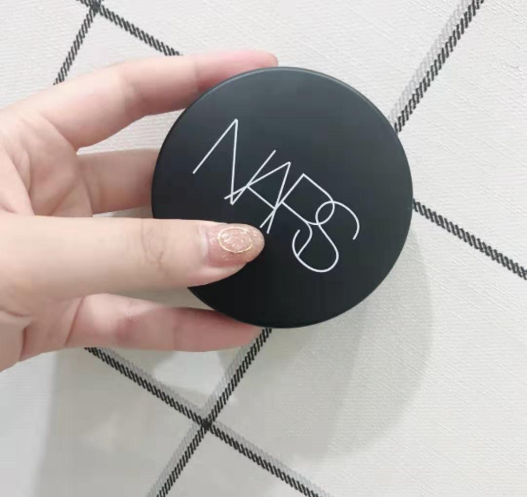 nars和阿玛尼气垫哪个适合混干皮,兰蔻持妆nars超绒