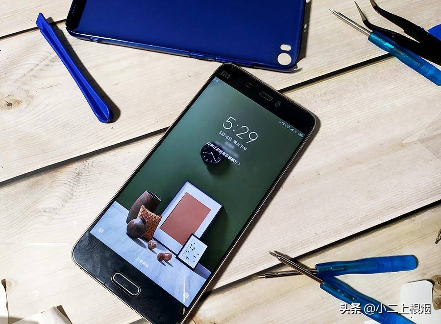 小米5手机电池不耐用怎么办,用5年的手机换了电池效果不大