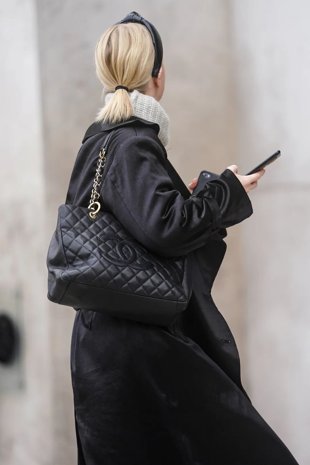 有没有一只,能配得上你野心的tote包?挣钱买包VS买包挣钱