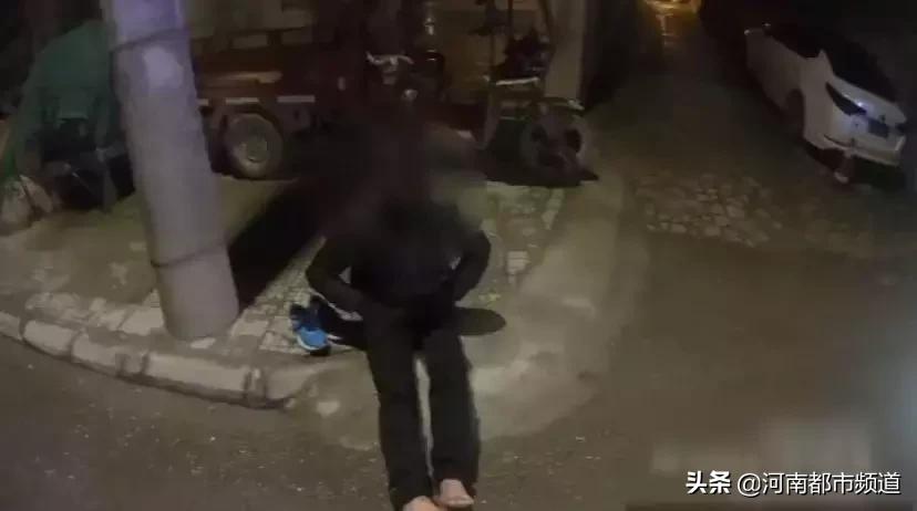 男子一觉醒来吓三跳,男子一觉醒来吓一大跳