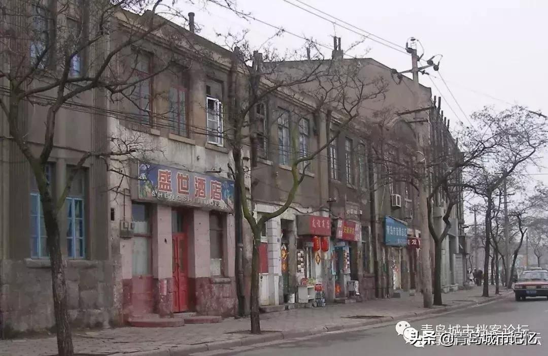 这里是小港儿，这里是后海沿，这里是海关后......