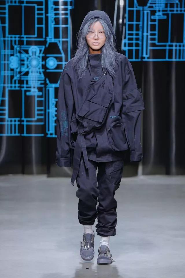 supreme联名日系闪电潮牌,潮牌supreme哪些是真的