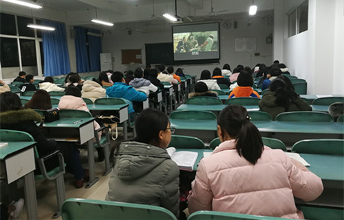 徐晓阳到重庆医科大学缙云校区做性教育与防艾讲座