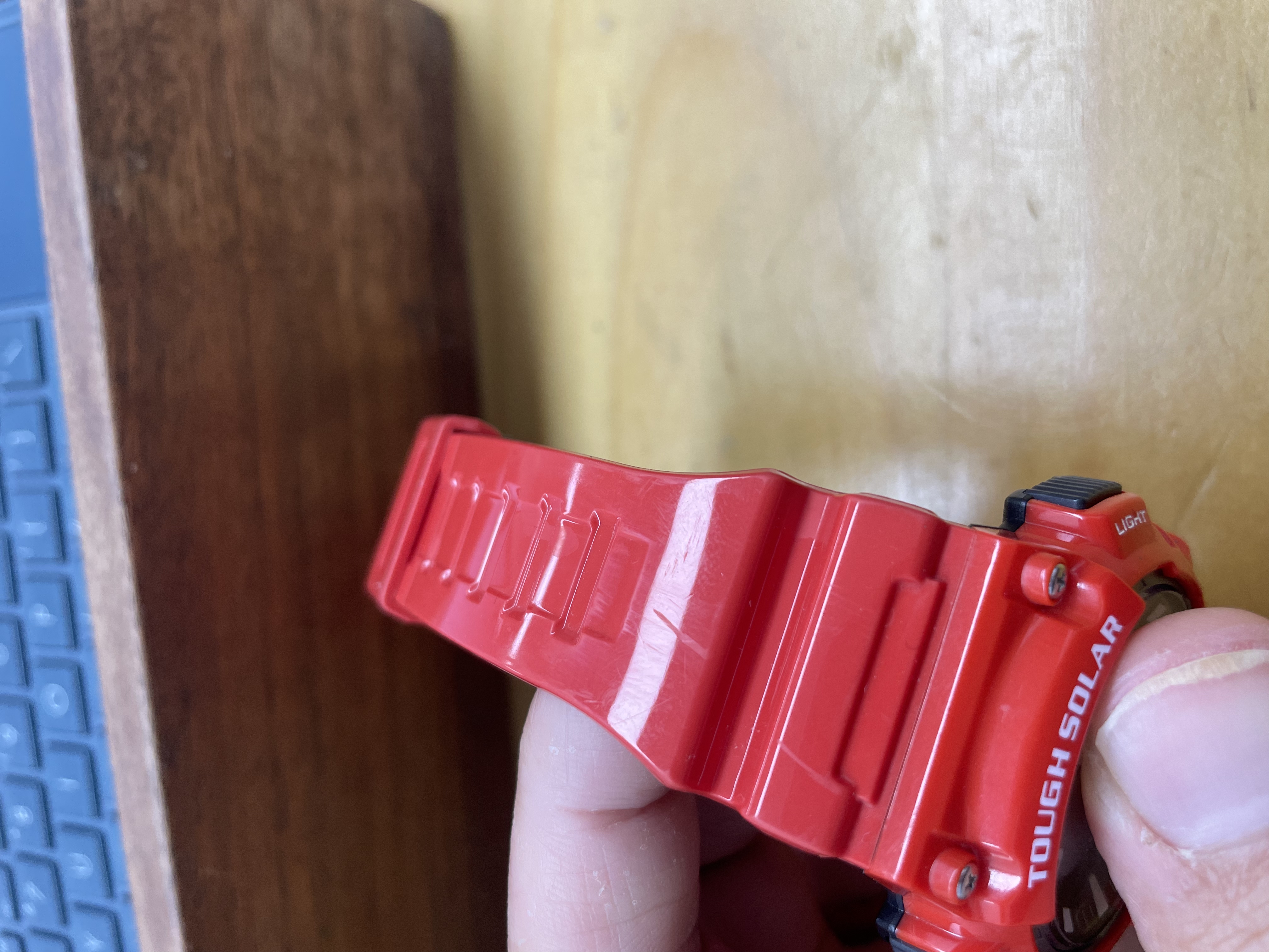 捡到卡西欧的手表是真的吗,捡了个破旧的手表