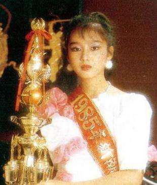 女儿生病住院了还在直播？牺牲家庭30余年，刘德华仍难挡事业心