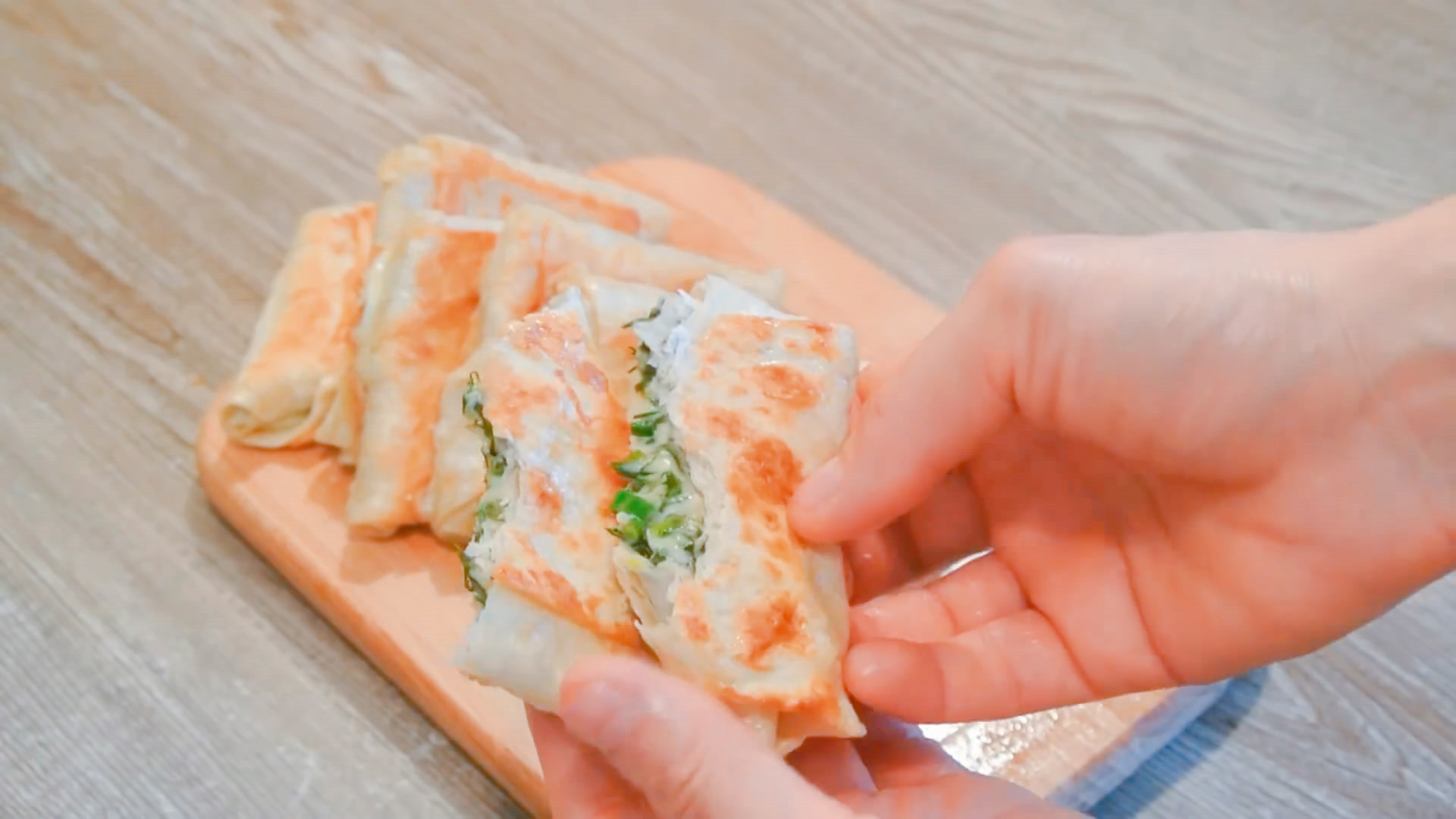 山东大饼就是硬的吗,山东大饼太硬怎么吃