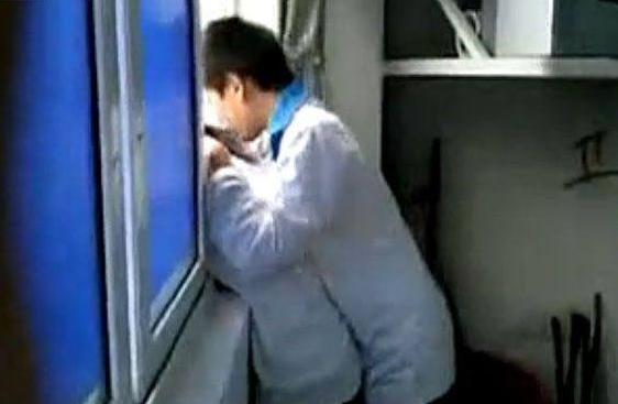 孩子学亲嘴怎么教育,怎么正确引导孩子亲嘴