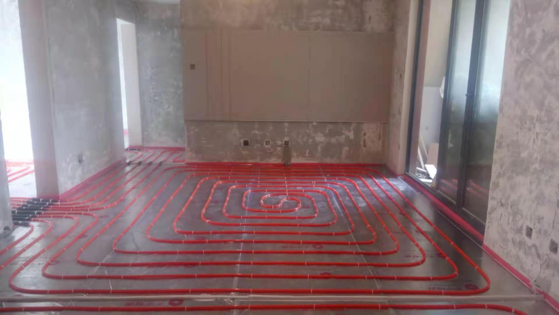 地暖和暖气片的优缺点对比,地暖与暖气的优缺点