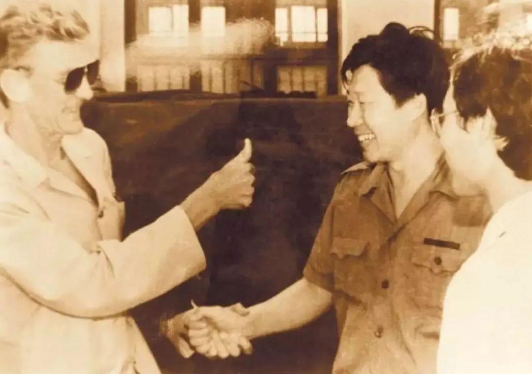 海尔张瑞敏创业,海尔创始人张瑞敏创业启示