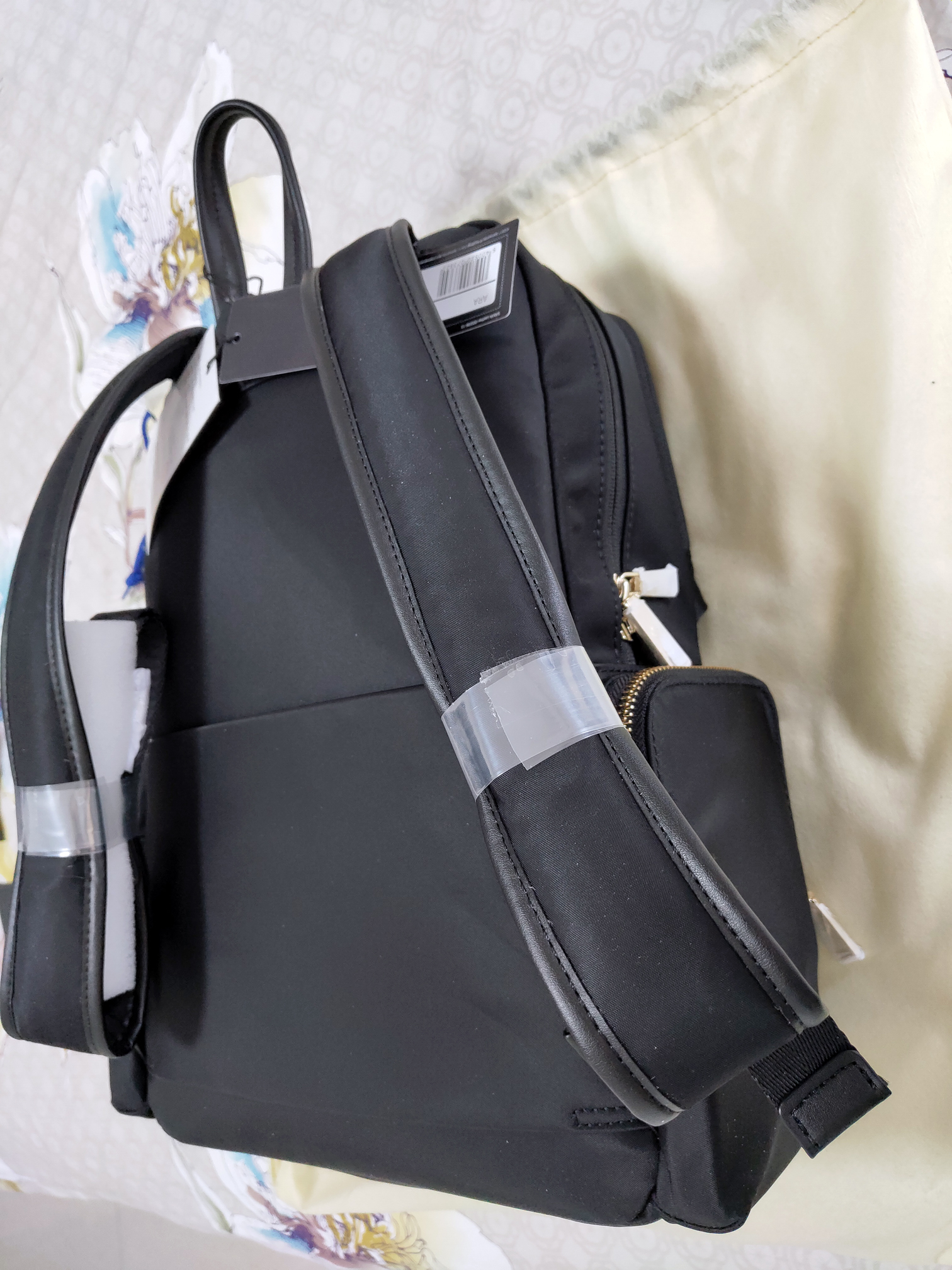 推荐背包好看高颜值名牌,什么牌子的背包好看质量又很好