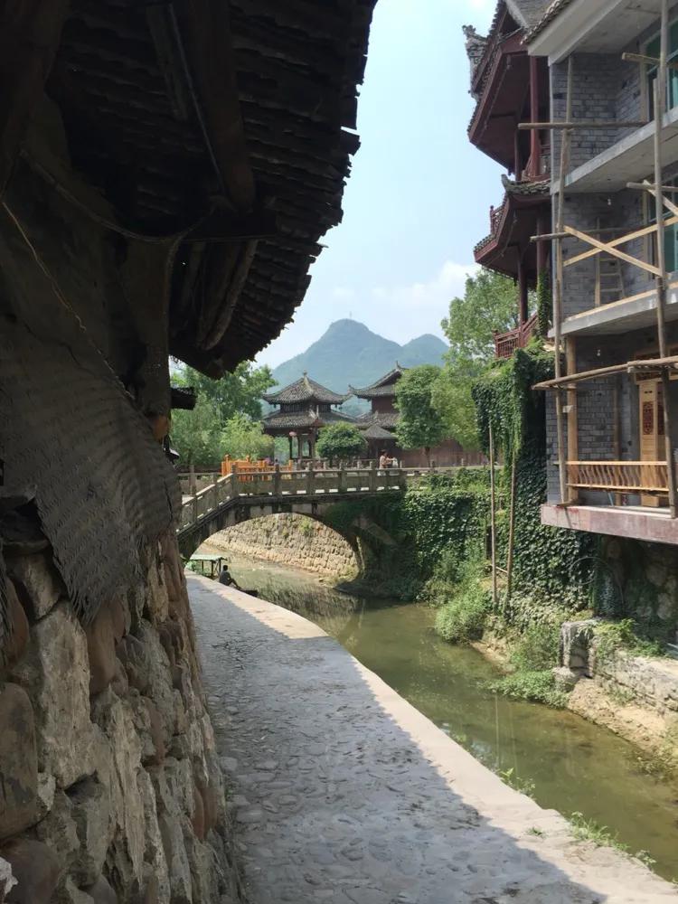 沈从文笔下的边城故事,沈从文笔下的少女