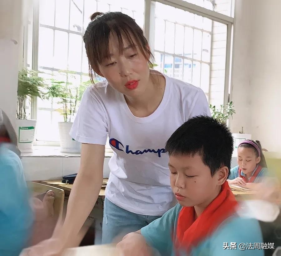 暖哭了！好老师可以有多好？看看武陵小学的他们就知道答案了……