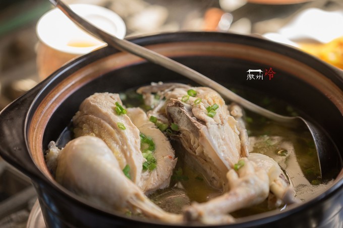 「徽州冷」宏村秋深晴少,友谊地久天