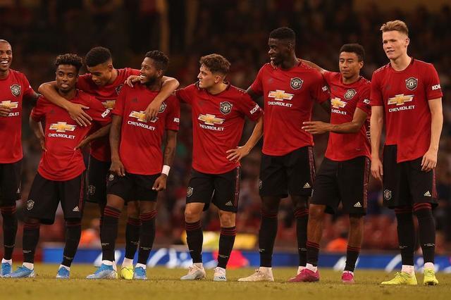 三年任期成一梦，索尔斯克亚到底输在了哪里？