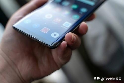 终于知道手机下面的小孔用处,手机上的小孔到底干嘛的