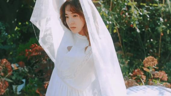 易烊千玺买权志龙同款鞋,易烊千玺助理权志龙鞋