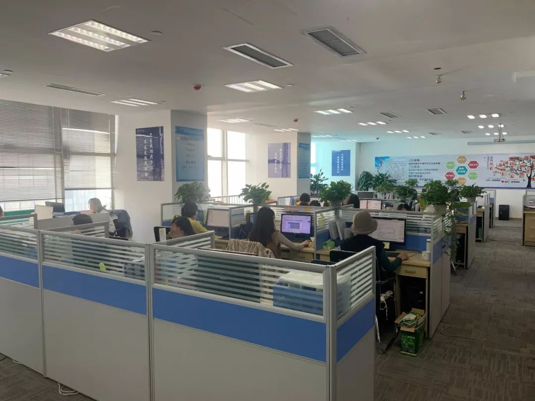 同样是盐冻虾为什么颜色不一样,同样是冻虾口感咋不一样呢