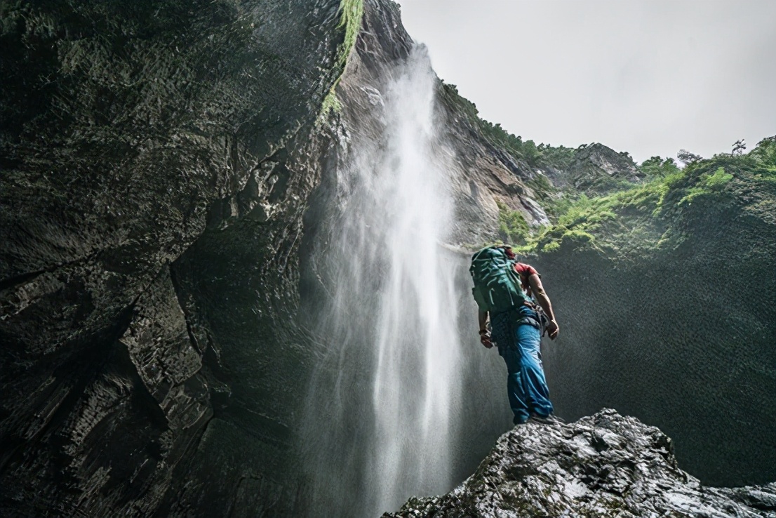 我与“熔岩瀑布”的日常PRW-30YT-1PR陪我体验浩瀚无垠