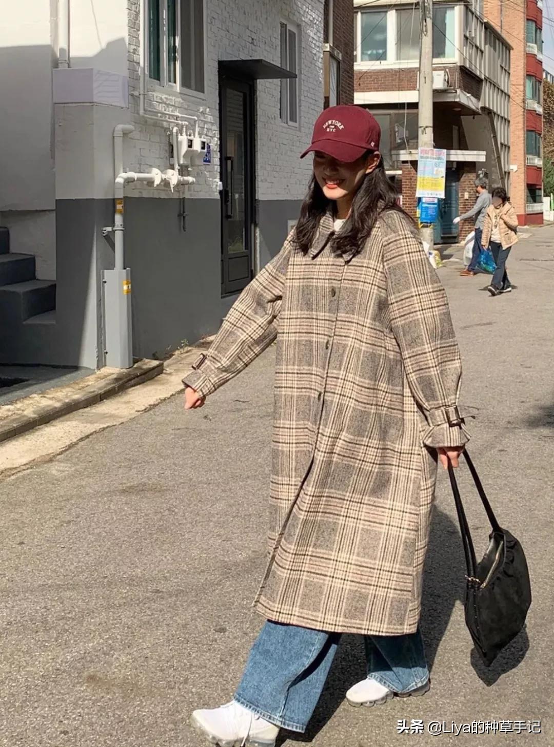 别再穿高跟鞋了，大衣+4双鞋，正火