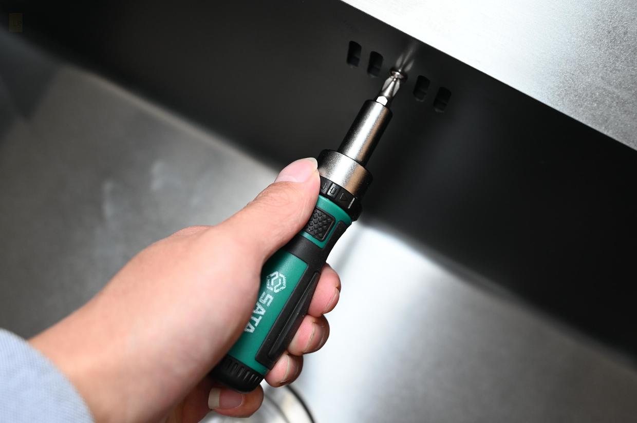 收藏级棘轮螺丝刀测评,世达棘轮螺丝刀迷你型测评