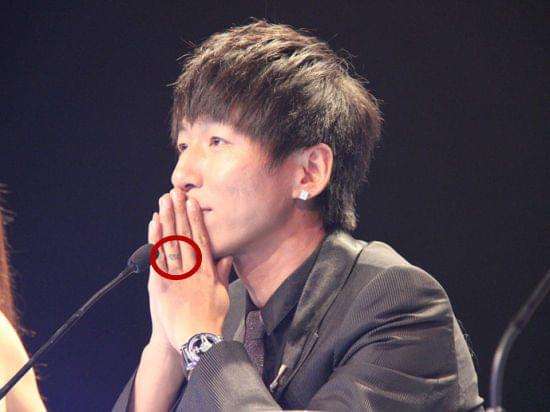 陈羽凡高清照片,陈羽凡踢球