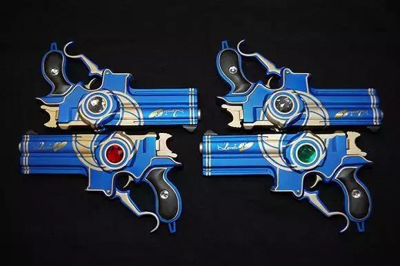 皮卡丘宝可梦限量手表,皮卡丘游戏机手表