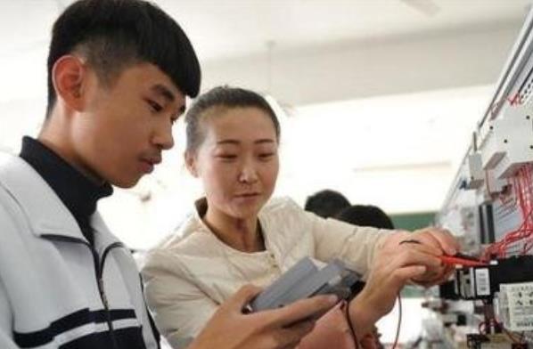 中考定向和不定向有什么区别,中考定向和非定向生区别