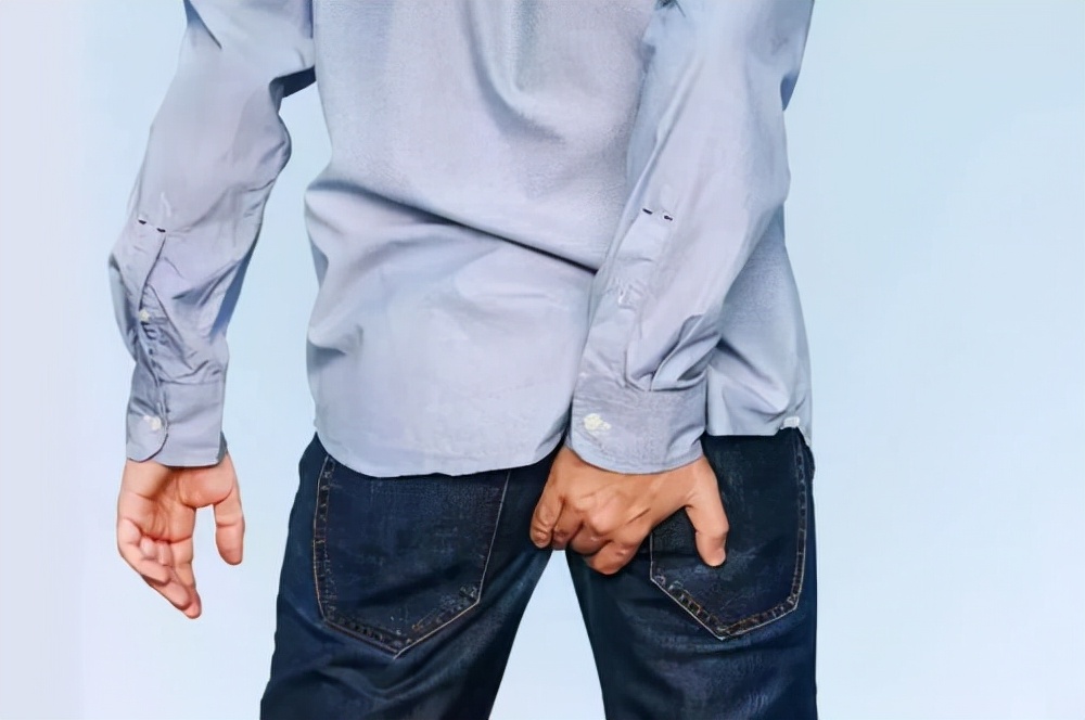 很少放屁和经常放屁,以前很少放屁最近天天放屁正常吗