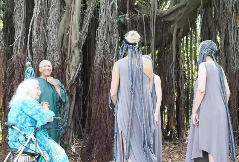 106岁芭蕾舞女终身未婚却人人羡慕：长寿秘诀，远离男人，多跳舞