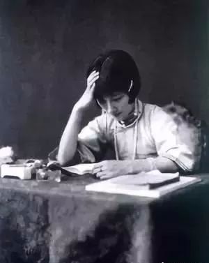 惊艳时光和温暖岁月,温暖了岁月惊艳了时光出自哪里